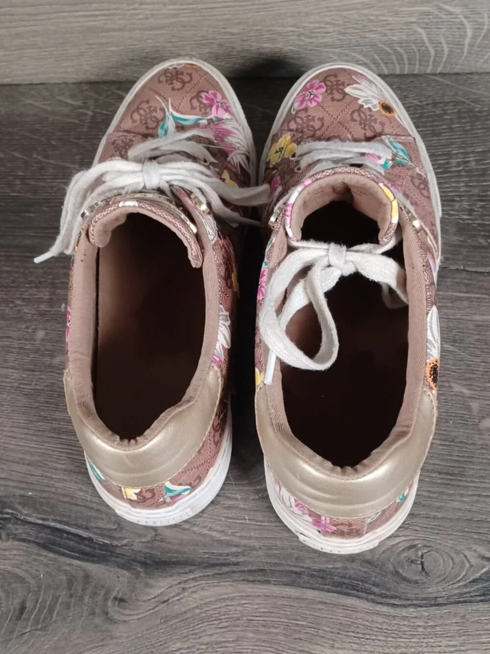 Guess Loven Women's Size 9.5 M Casual Lace-up Logo Brown Pink Floral Sneakers